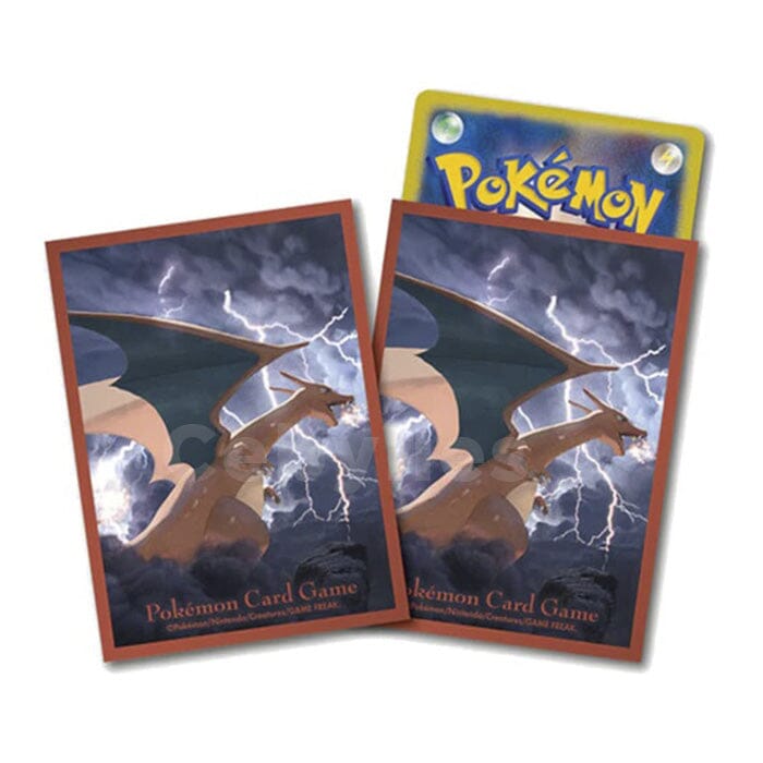 Pokemon Center - Flying Charizard - Standard Sleeves (64 Stk) - Plastiklommer